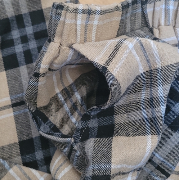 A plaid joggers by Shein - Picture 6 of 8